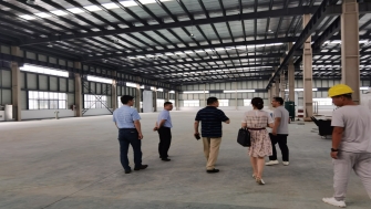 高新區(qū)管委會(huì)劉亞東主任調(diào)研我司承建的通晟汽車、全智機(jī)械項(xiàng)目